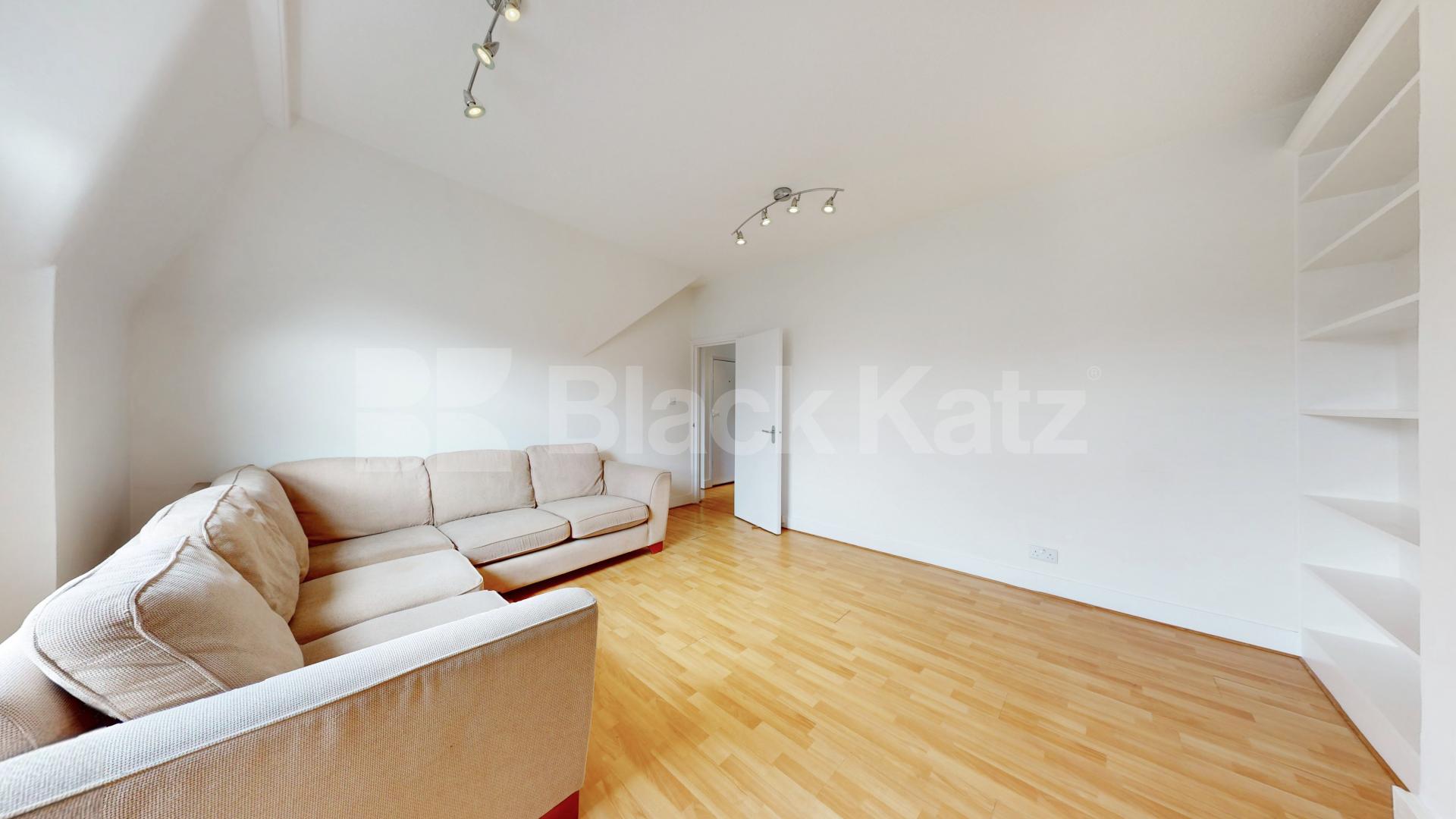 Modern Apartment Minford Gardens, Shepherds Bush